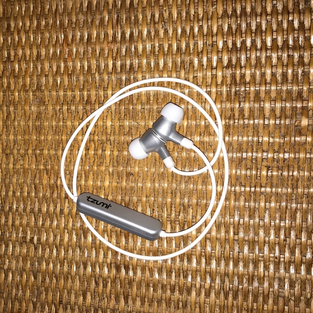 Tzumi Bluetooth Wireless Earphones